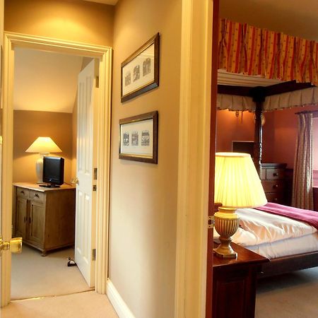 The Hunters Rest Inn Clutton الغرفة الصورة