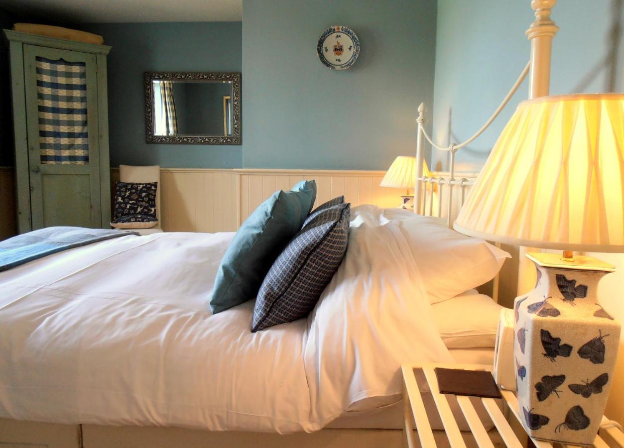 The Hunters Rest Inn Clutton الغرفة الصورة